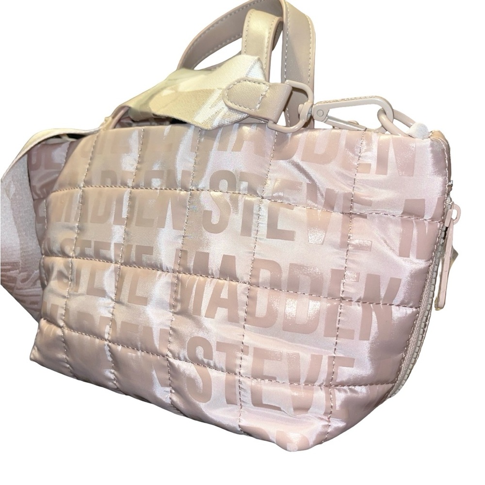 Steve Madden Blush Quilted Crossbody Bag - Picture 6 of 7